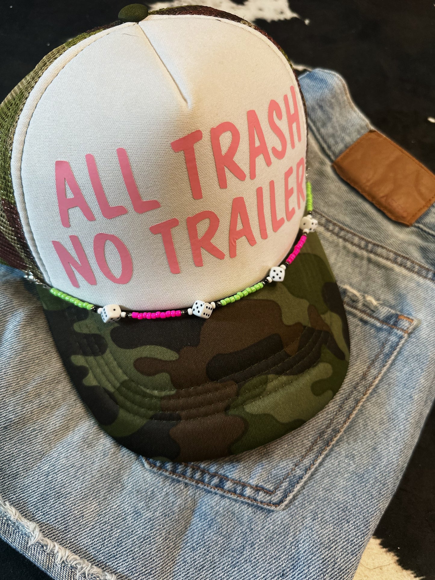 Mega Dice Hat Chain
