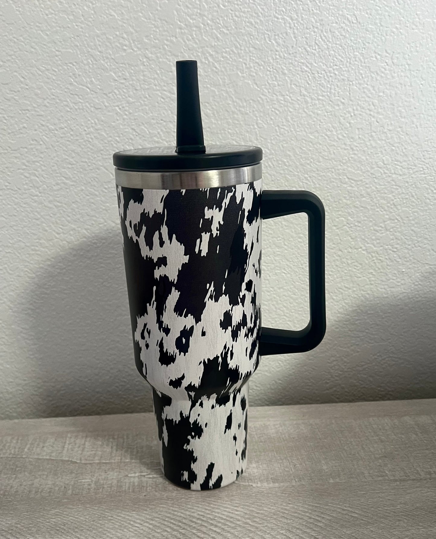 Cow Hide 40 oz Tumbler
